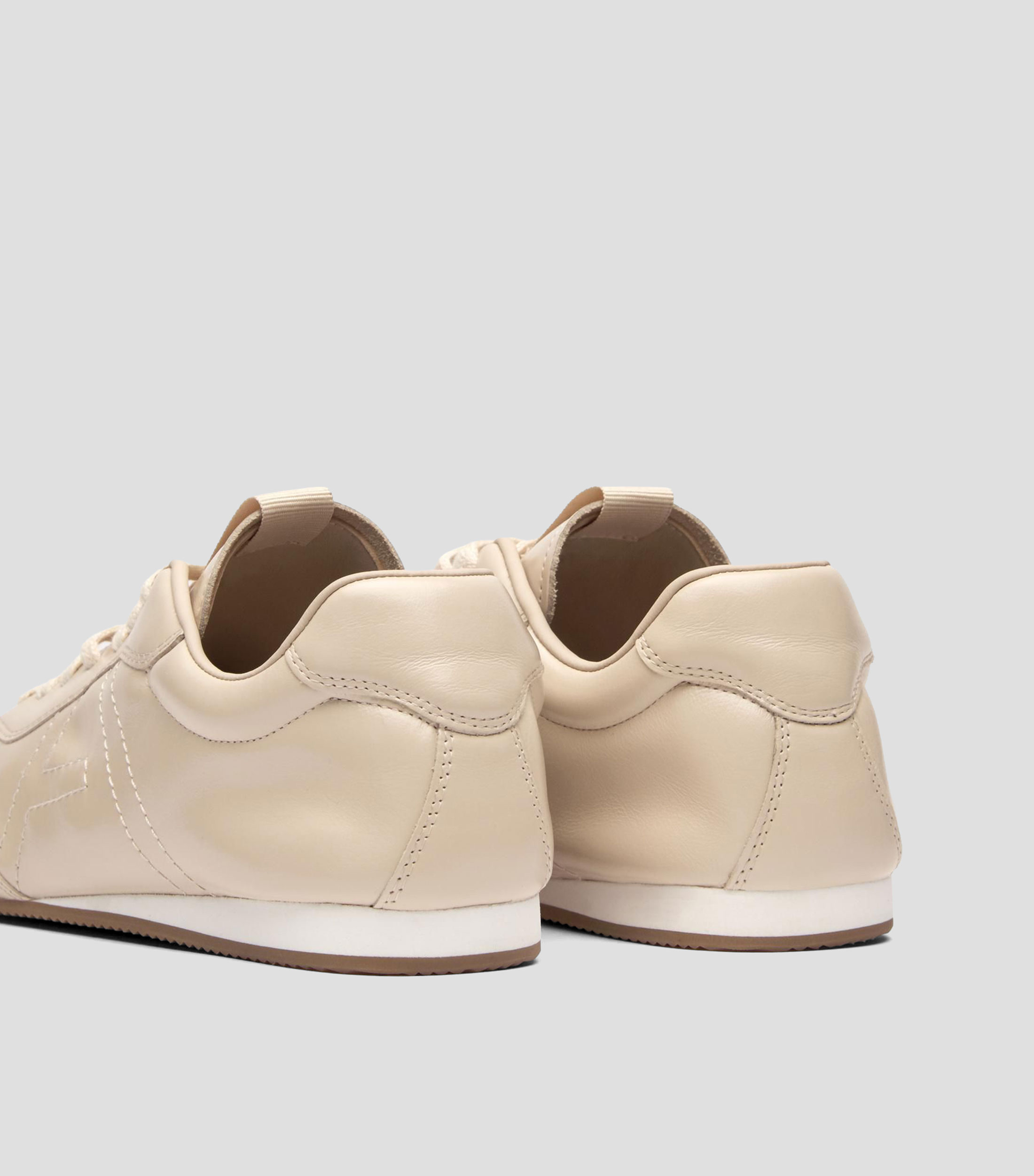 Tenis casuales en piel Mujer